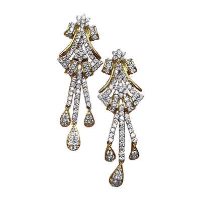 Chandeliers: a silver piece from this selection