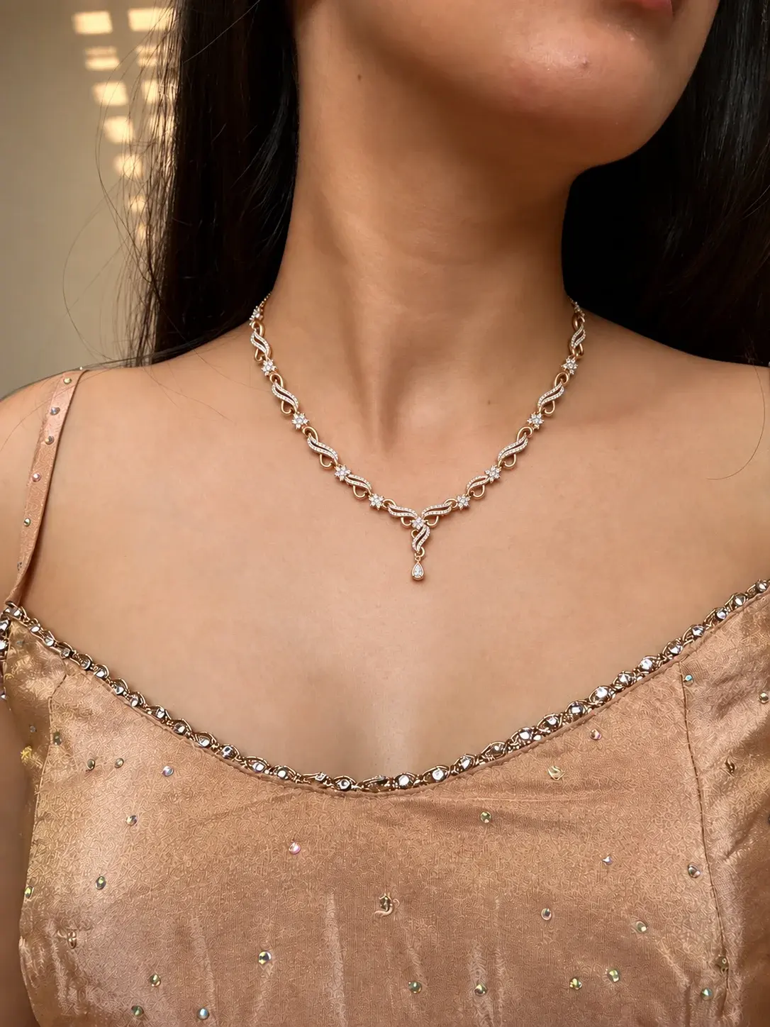 Serpentine S-Curve Teardrop Necklace