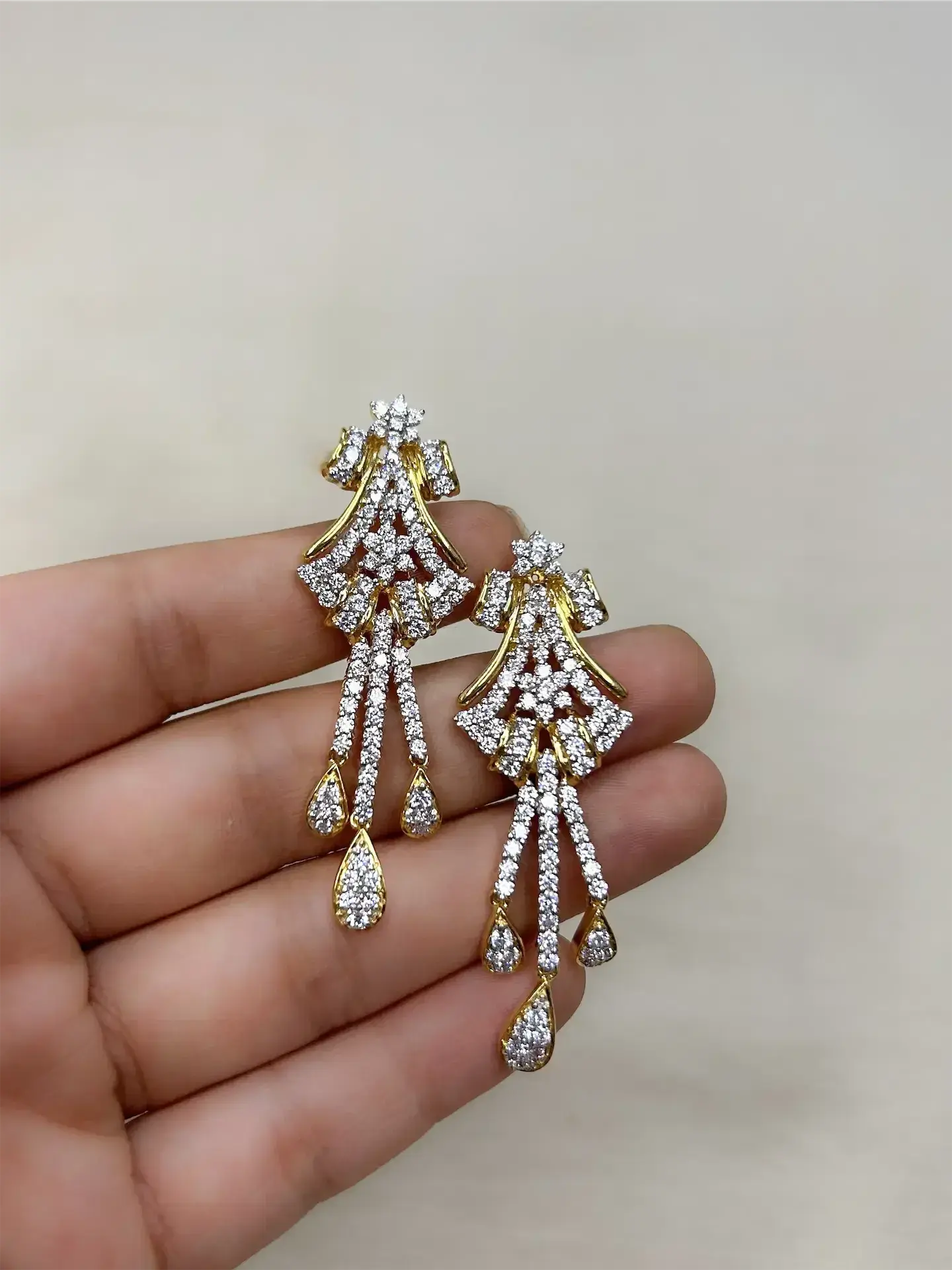 Cascading Chandelier Drops