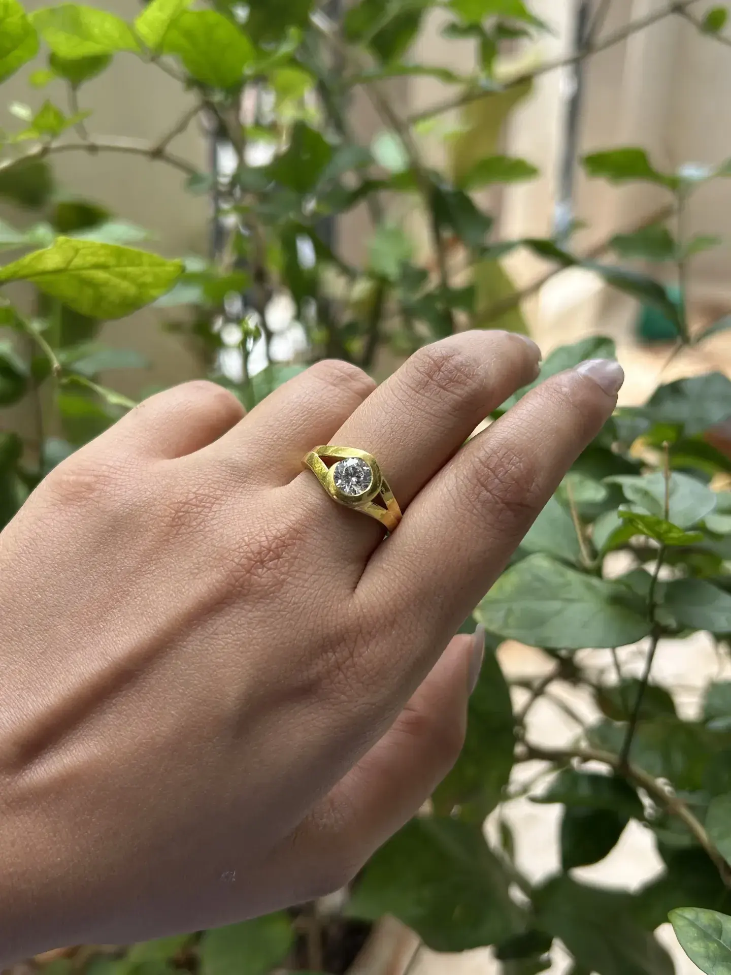 Golden Solitaire Embrace