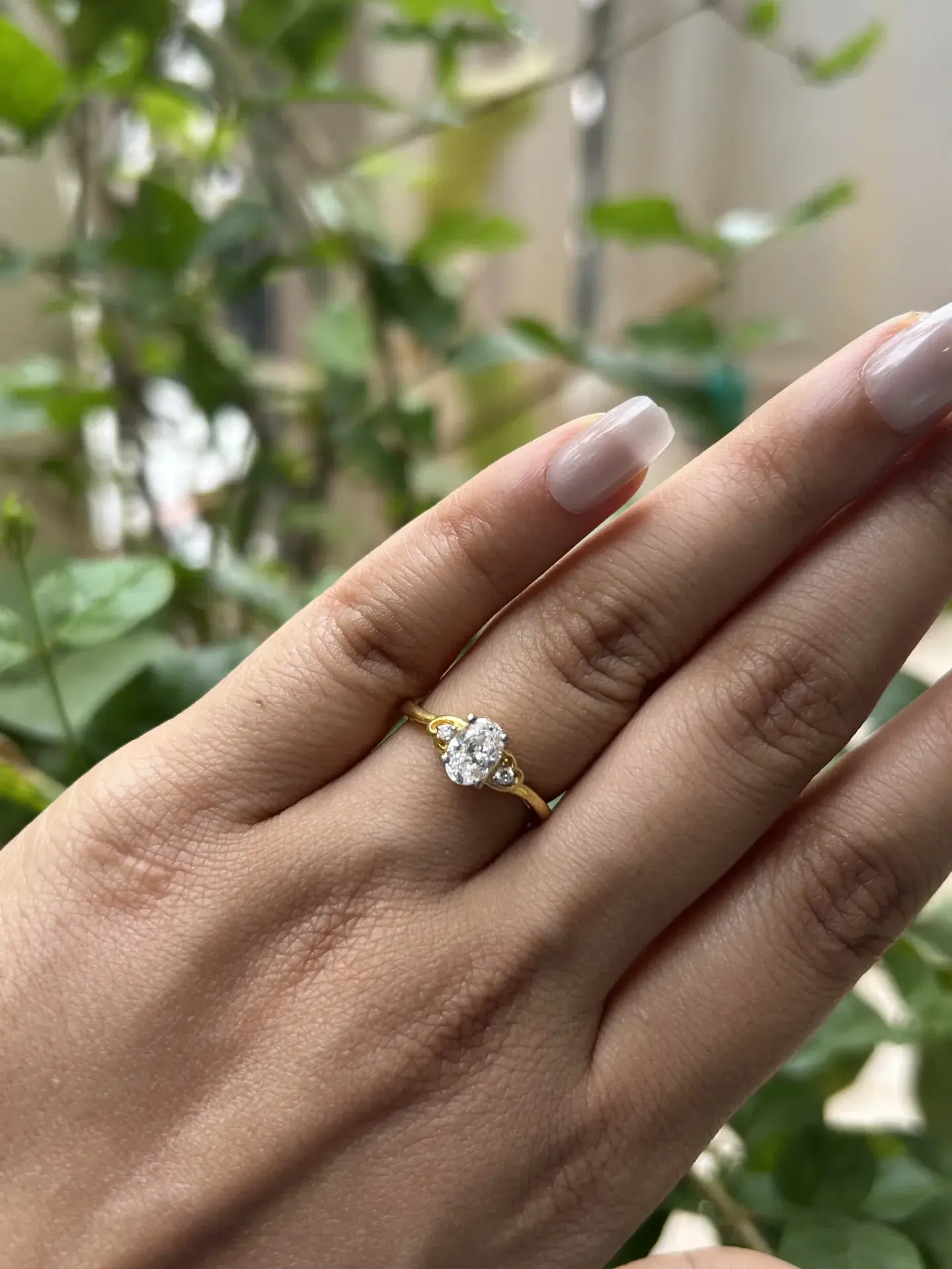 Ethereal Oval Gold Ring