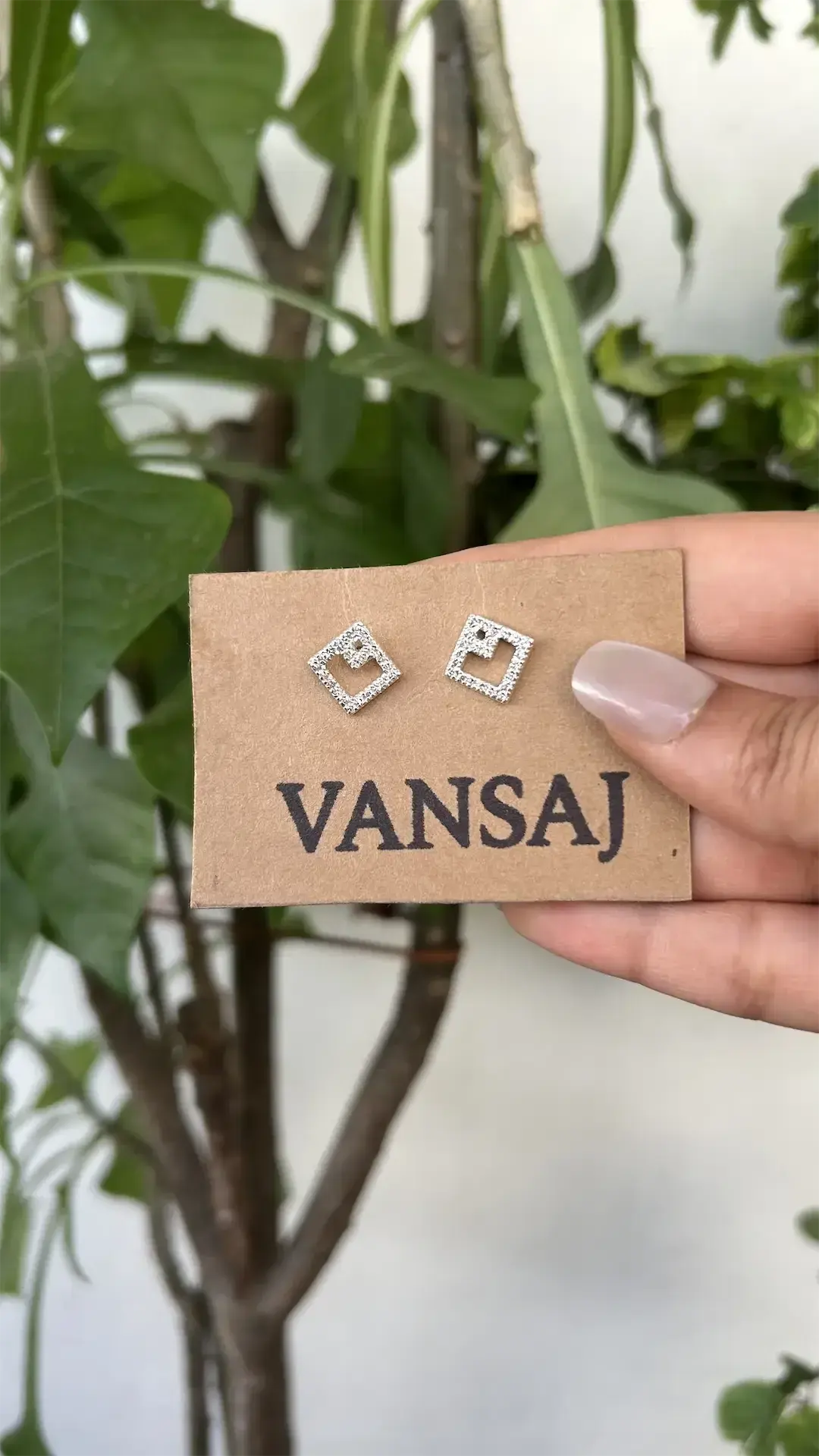 Geometric Studs