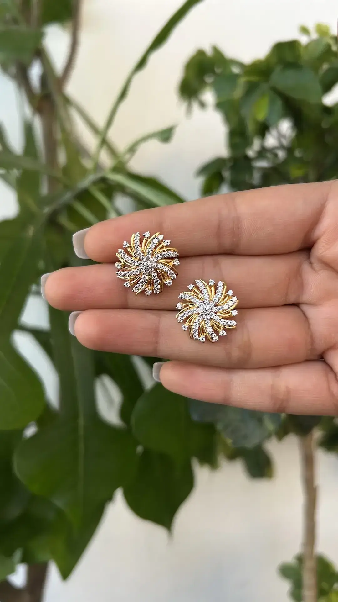 Solaris Studs